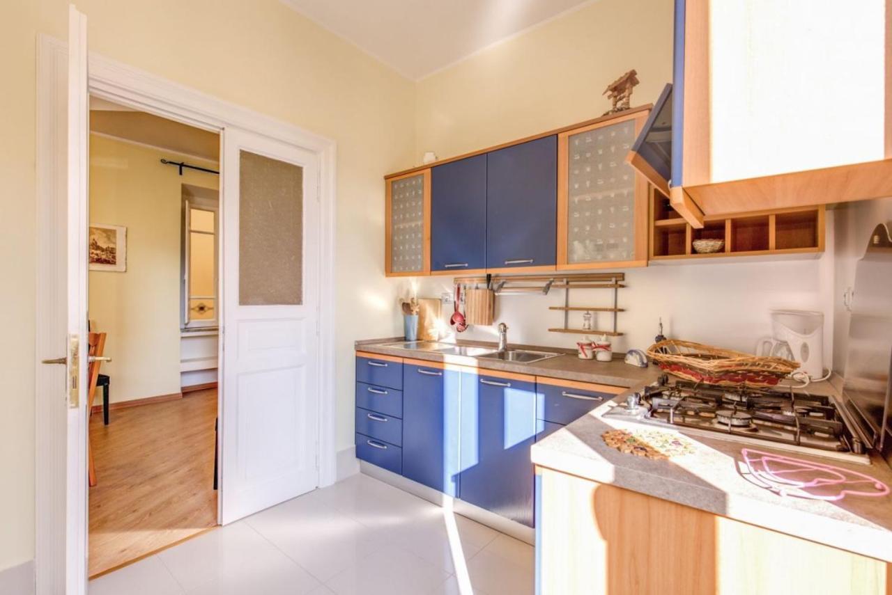 Lovely 4-Bedroom Apartment 30M Sangiovanni Metro Rom Exteriör bild