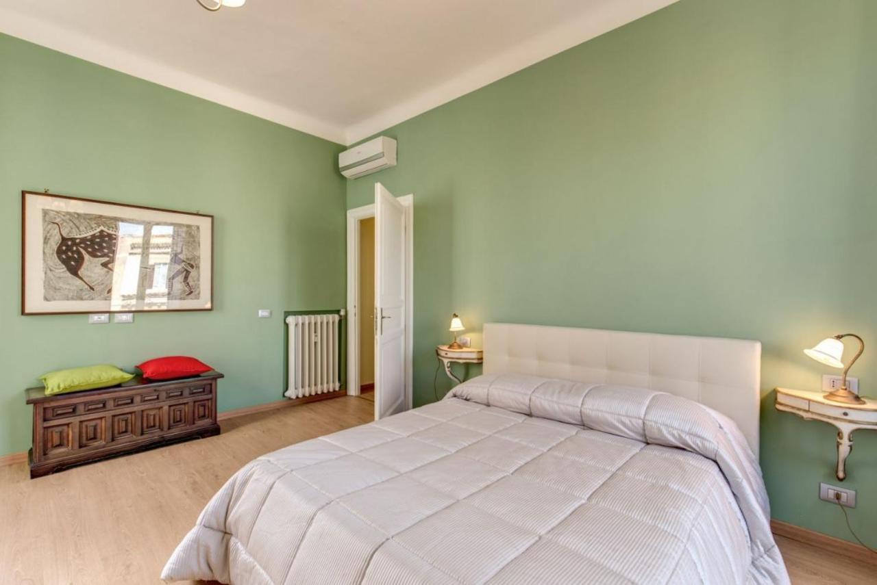 Lovely 4-Bedroom Apartment 30M Sangiovanni Metro Rom Exteriör bild